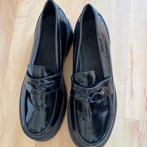 Black Patent Women's Loafer - Classic Slip-On